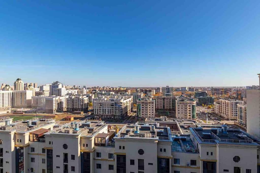 Apartament Уютная Квартира С Террасой В Сердце Столицы Taldykol Zewnętrze zdjęcie