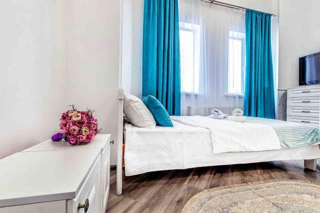 Apartament Уютная Квартира С Террасой В Сердце Столицы Taldykol Zewnętrze zdjęcie